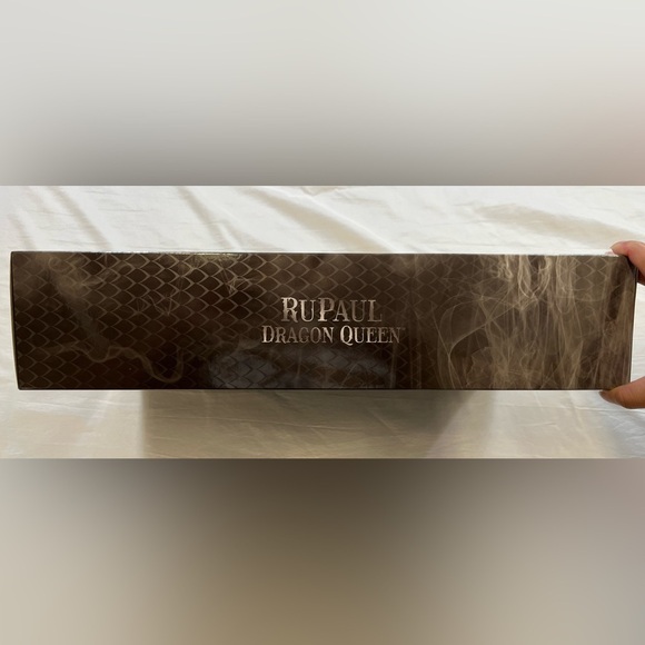 NWT RuPaul Dragon Queen Doll Monster High Mattel Fashion Collectible, NIB NRFB - Picture 12 of 12